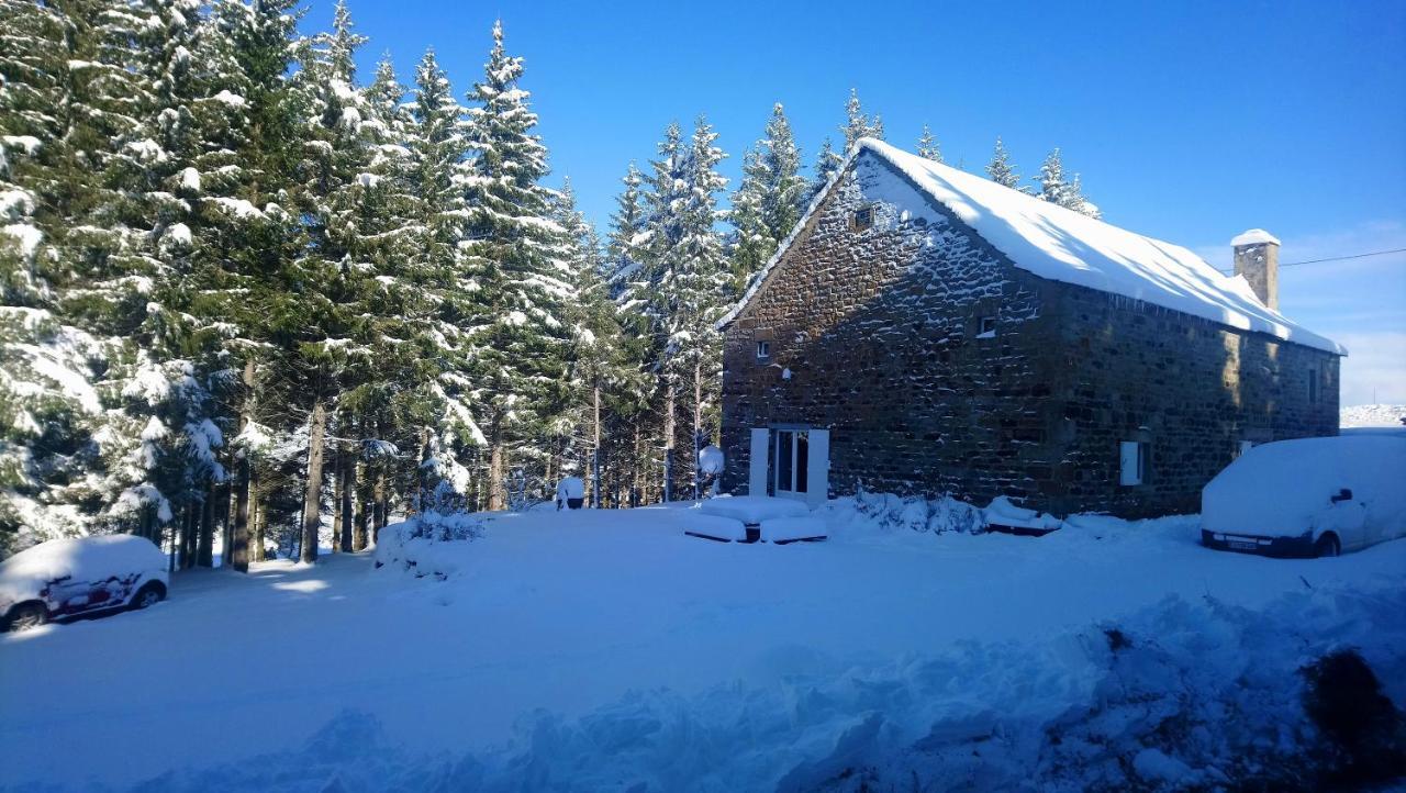 La Ferme Du Crie Bed and Breakfast Chaudeyrolles Buitenkant foto