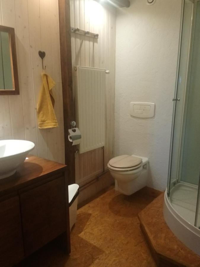 La Ferme Du Crie Bed and Breakfast Chaudeyrolles Buitenkant foto